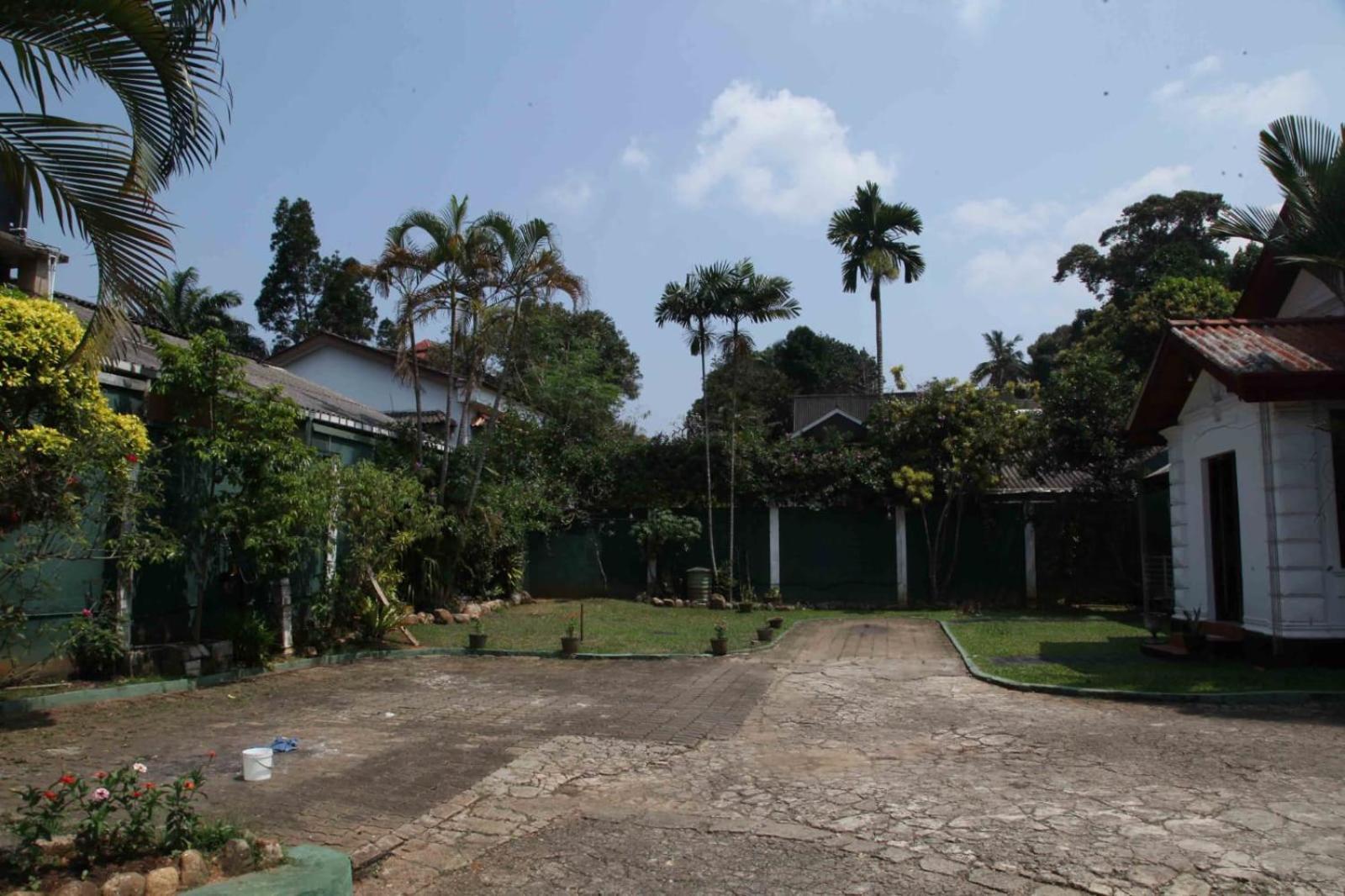 Antique Tourists Lodge Kandy Buitenkant foto